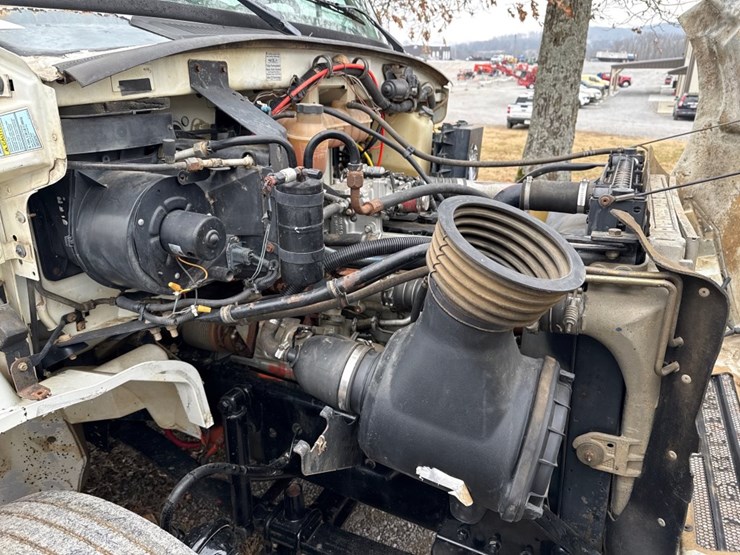 #30694-•-2008-sterling-litter/debris-truck-image-13