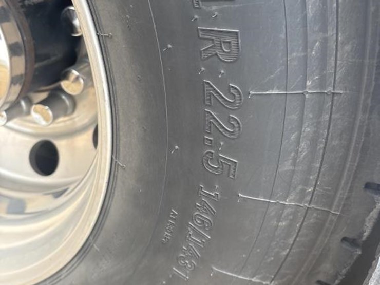 2006-peterbilt-379-image-64