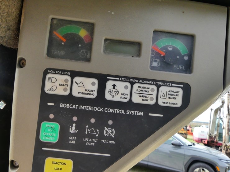 2004-bobcat-s185-image-16