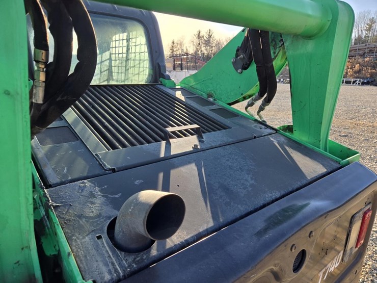 2018-bobcat-t740-image-26