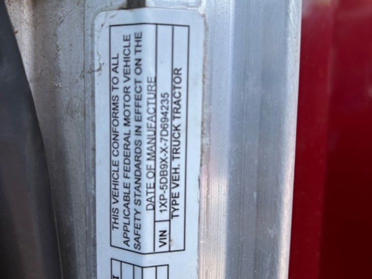 2007-peterbilt-379-image-19