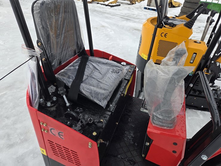 #2191-•-unused-future-ft13-mini-excavator-image-24