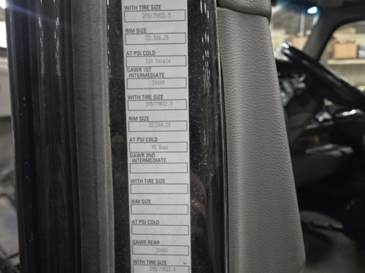 2015-kenworth-t680-image-82