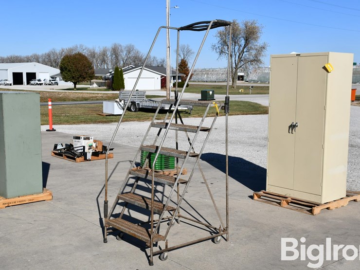 metal-rolling-stand-image-1