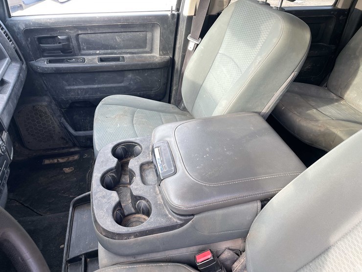 2016-ram-2500-tradesman-image-87