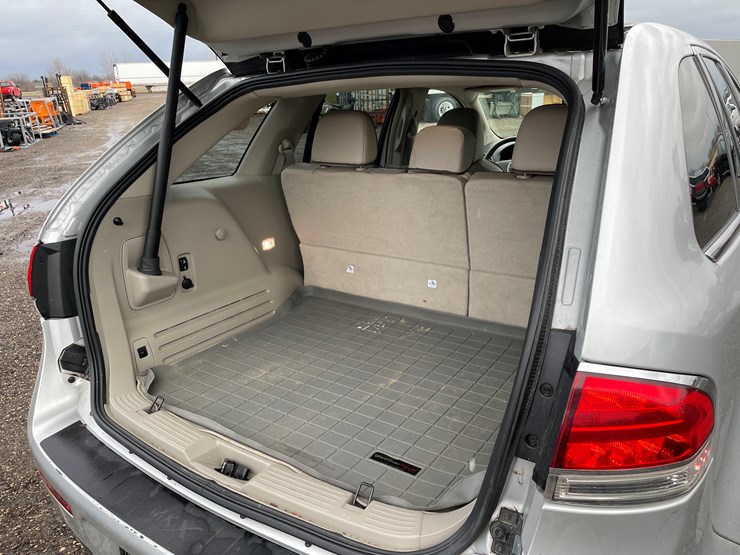 2012-lincoln-mkx-image-21