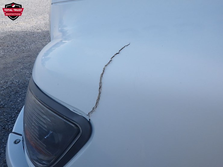 2020-hino-268a-image-15