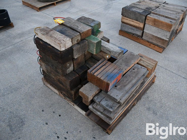 pallet-of-wood-blocks-image-3