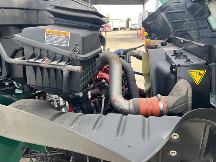 2019-international-durastar-4300-image-10