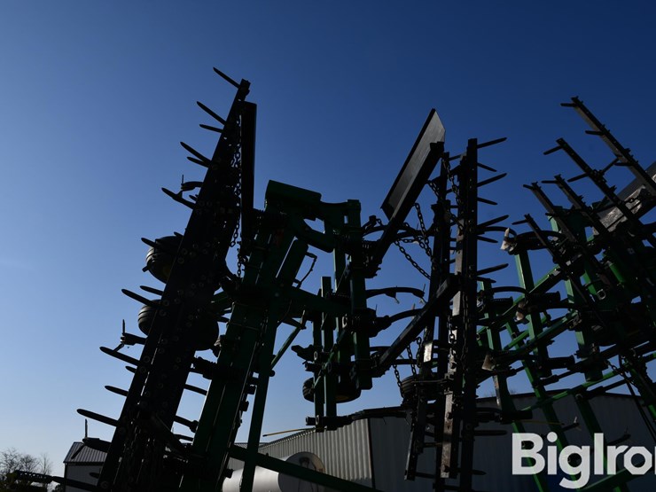 john-deere-2210-image-16