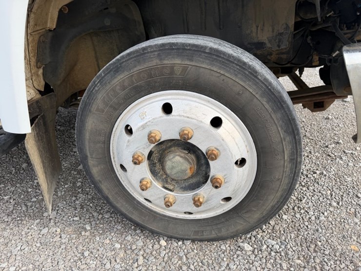 #30699-•-2003-chevrolet-c4500-single-axle-service-truck-image-12