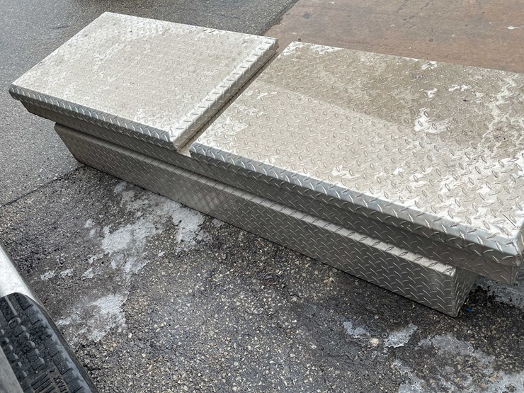 #4090-•-silver-truck-box-(o3)-image-5