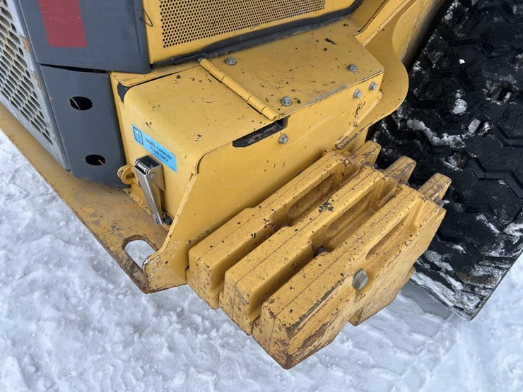 2019-deere-331g-image-59
