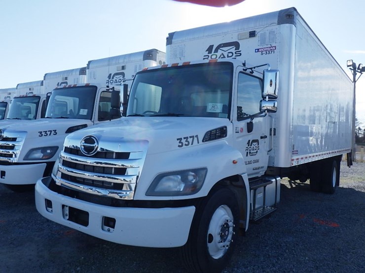 2020-hino-268a-image-1