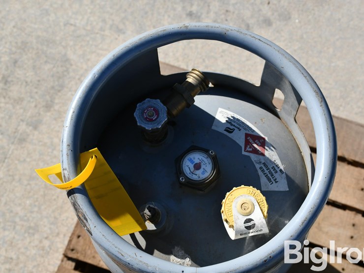 36.3l-propane-tanks-image-10