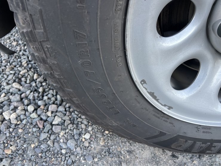 2012-gmc-yukon-image-16