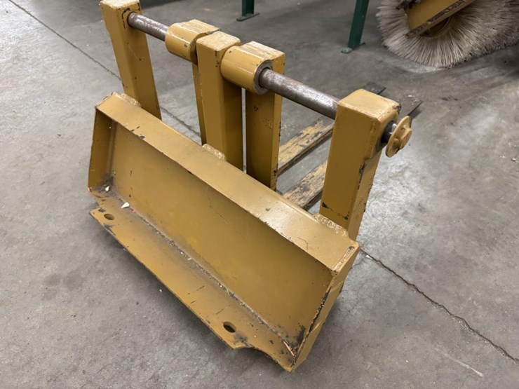 #3279-•-ase-cheetah-ss16-skidsteer-w/-bucket/forks-image-40