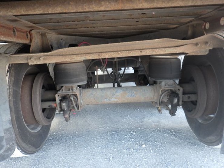 2015-great-dane-van-image-14