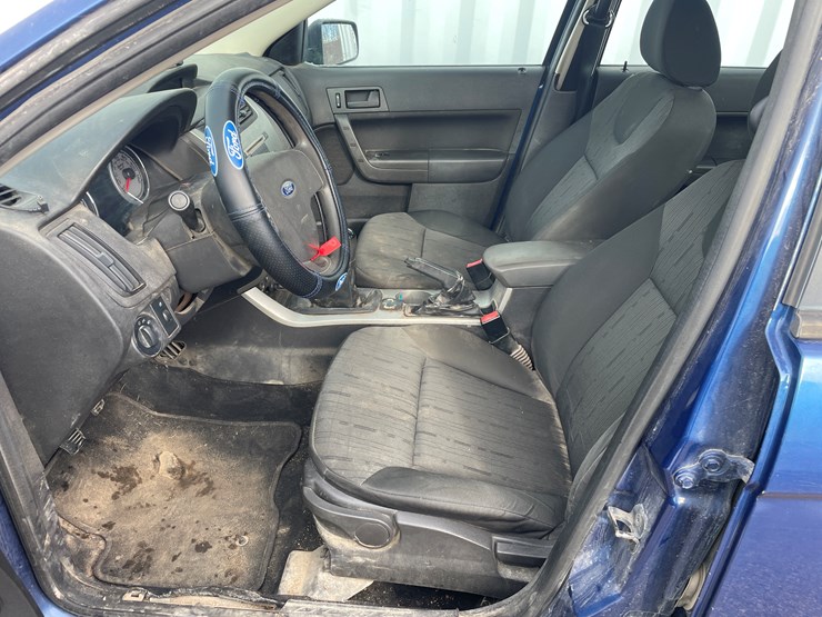 #1991-•-2009-blue-ford-focus-(has-wi-title)-(of)-image-9