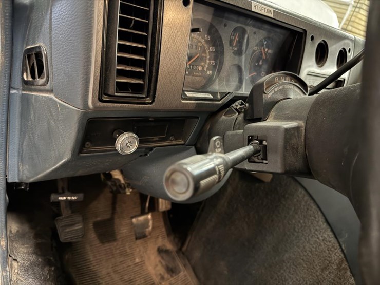 #2225-•-1996-chevrolet-box-truck-image-31