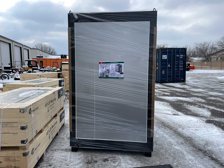 #4040-•-2025-unused-portable-restroom-(o12)-image-4