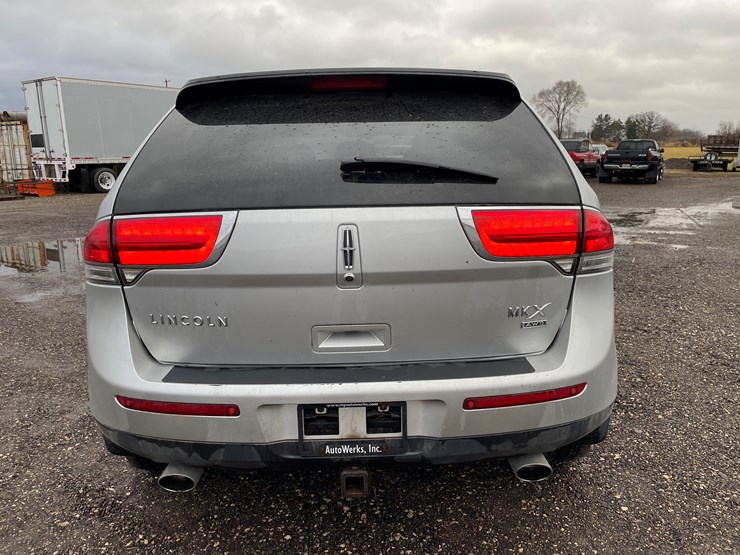 2012-lincoln-mkx-image-6