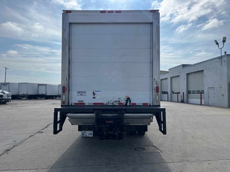 2019-international-durastar-4300-image-6