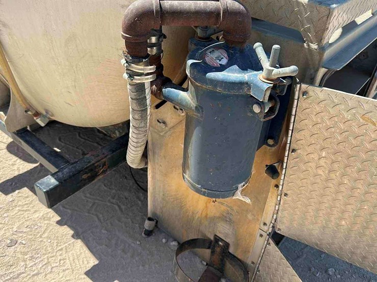 900-gal-sewage-vacuum-bed-image-2