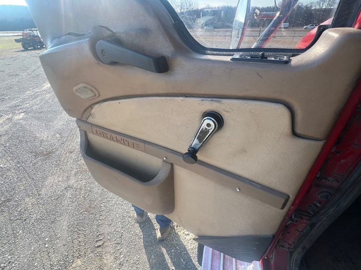 2004-mack-granite-cv713-image-31