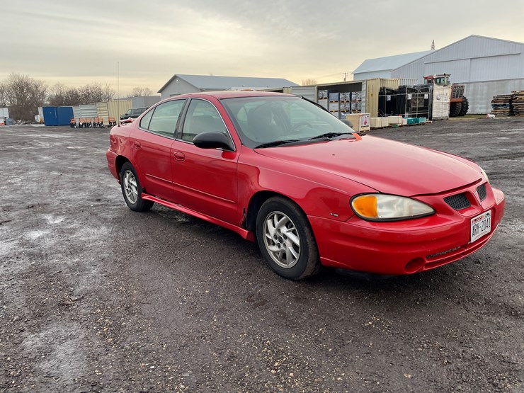 #1005-•-2004-pontiac-grand-am-sedan-(has-wi-title)-image-3