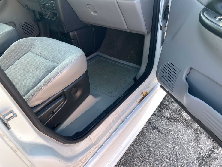 2005-chevrolet-venture-image-42