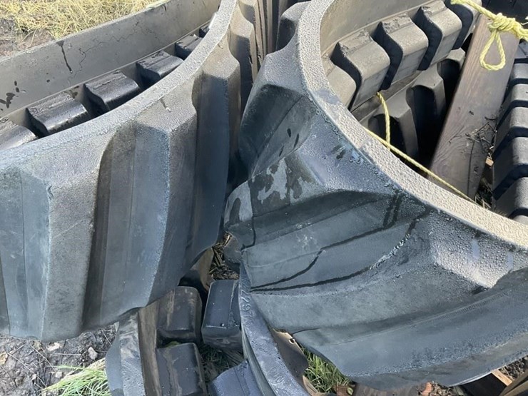 set-of-(2)-camoplast-16.5"-belts-image-5