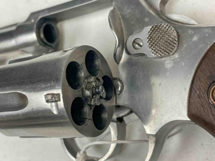 amadeo-rossi-revolver-image-10