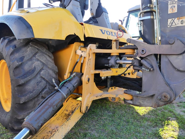 2012-volvo-bl70b-image-8