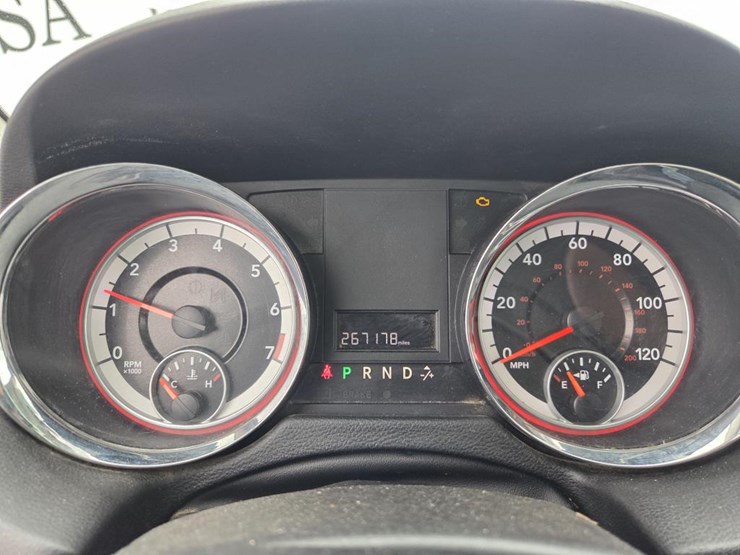 2012-dodge-grand-caravan-image-41