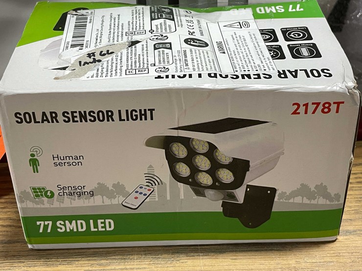 #2073-•-solar-sensor-light-with-remote-(t2)-image-1