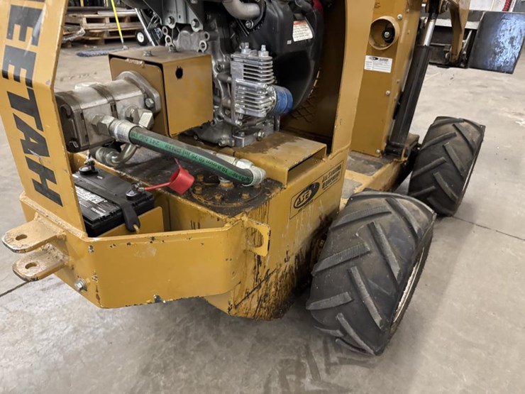 #3279-•-ase-cheetah-ss16-skidsteer-w/-bucket/forks-image-16