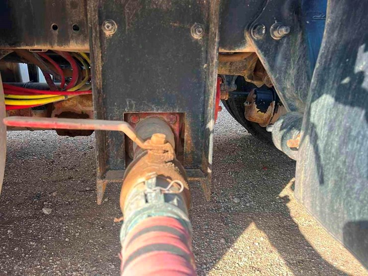 2014-freightliner-cascadia-image-8