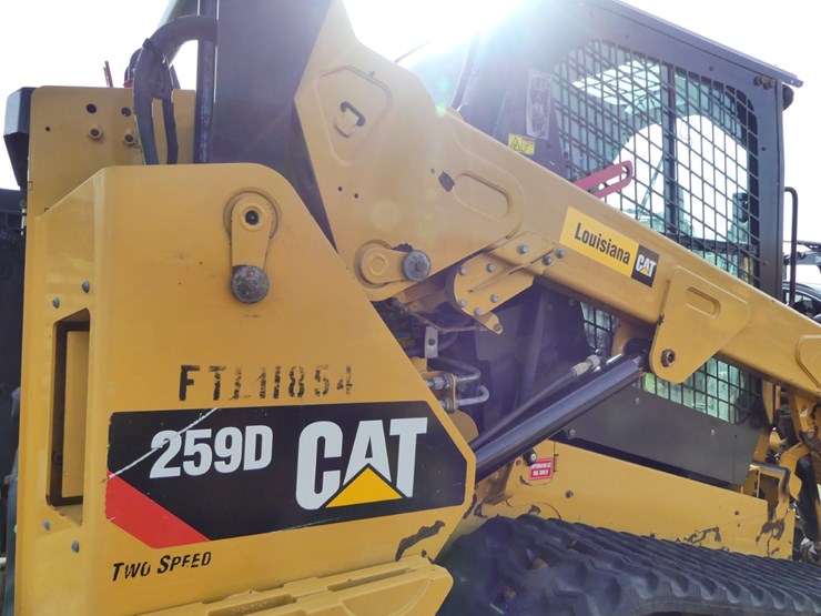 2019-caterpillar-259d-image-9