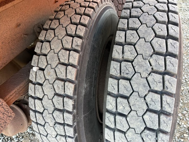 #2201-•-1988-freightliner-mb80-tandem-axle-dump-truck-image-70