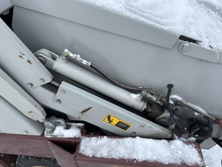 #5012-•-power-boss-tss-floor-scrubber-sweeper-image-10