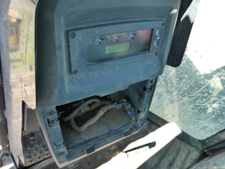 deere-550k-lgp-image-12