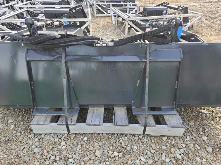 #6004-•-unused-84"-hd-stout-skid-steer-grapple-bucket-image-5