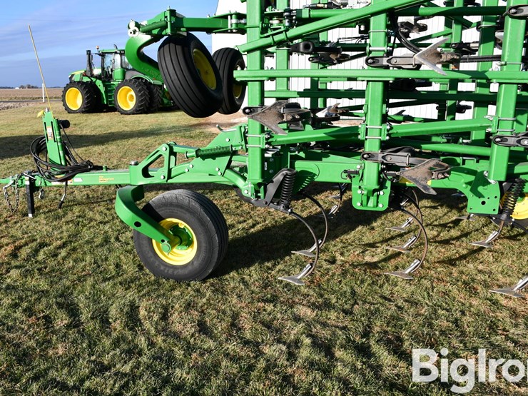 2018-john-deere-2018-image-19