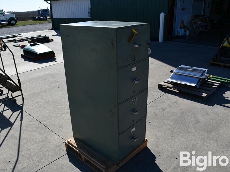 metal-filing-cabinet-image-3