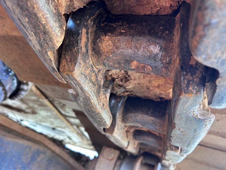 caterpillar-349el-image-36