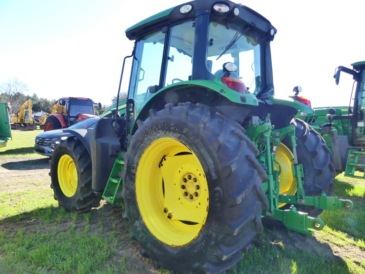 2020-john-deere-6120m-image-4