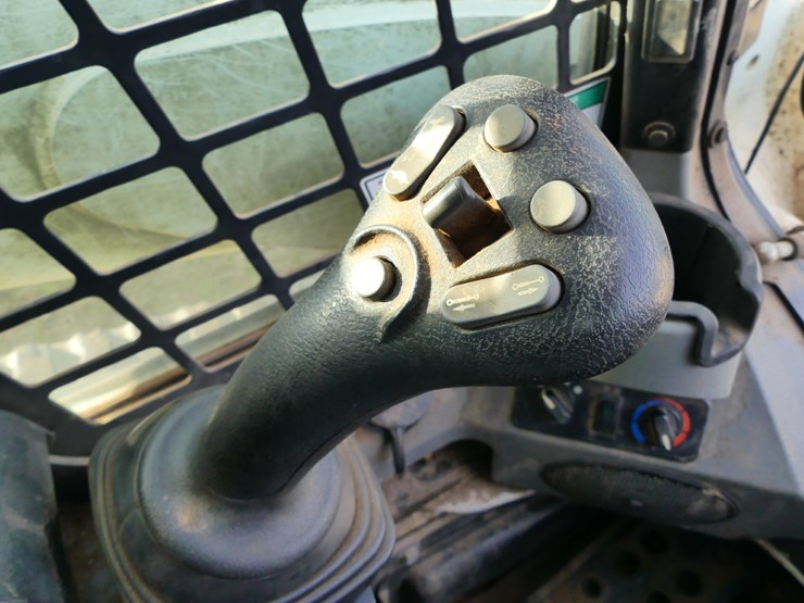 2018-bobcat-t650-image-15