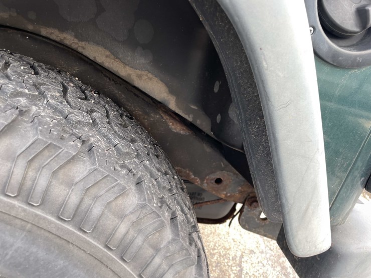 2000-jeep-wrangler-sport-image-39