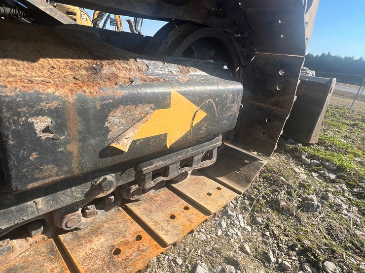 2014-caterpillar-305.5e2-image-12